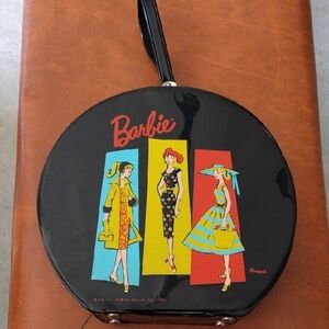 1961 Barbie Black Round Vinyl Ponytail Travel Case